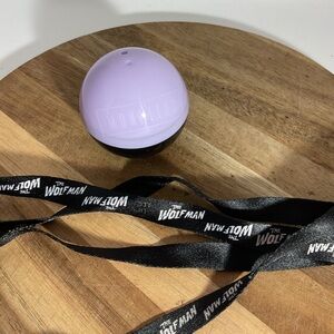 Universal Monster Blind Ball with The Wolf Man Shoelaces (TR)